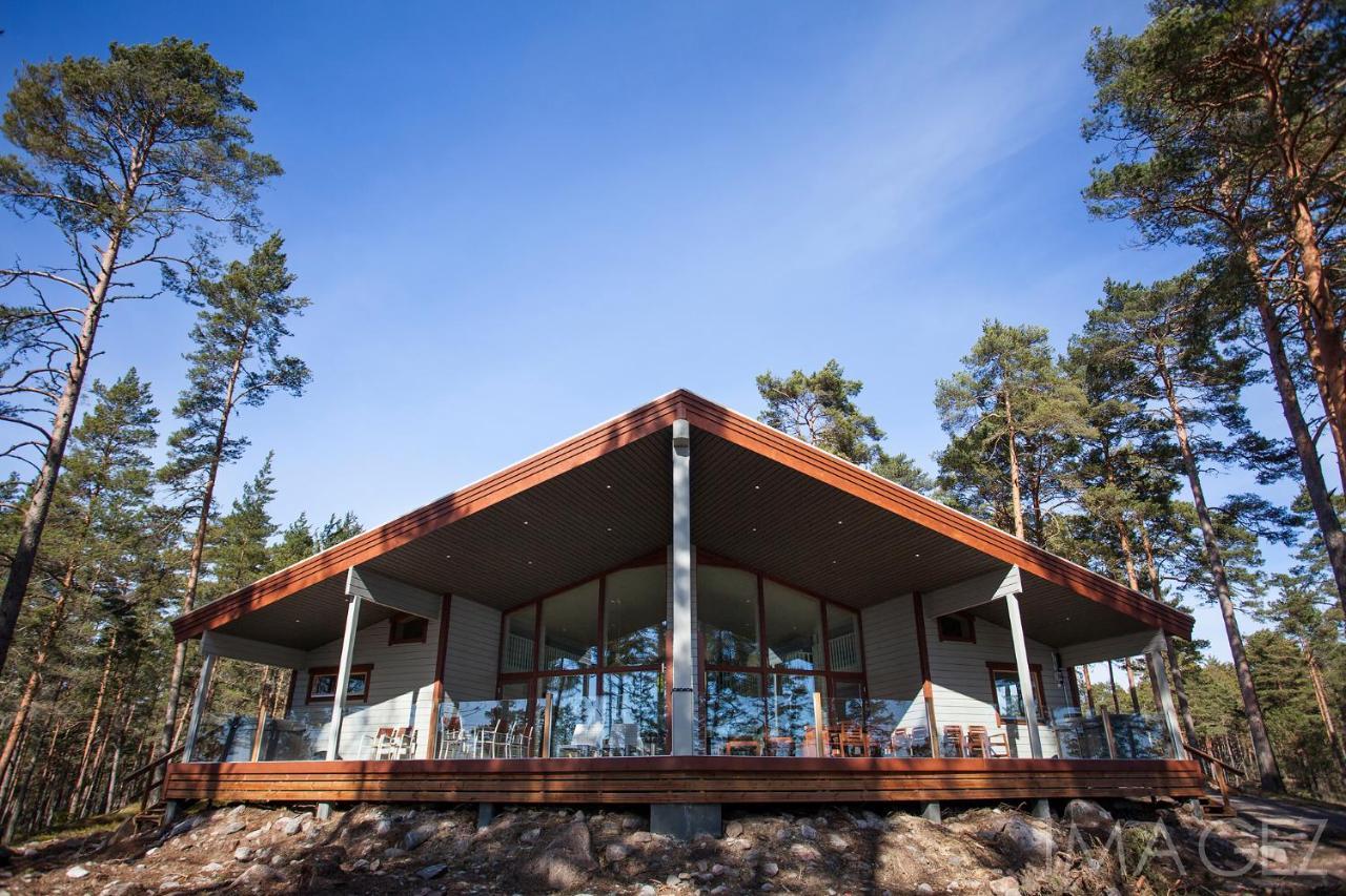 Kustavin Lootholma Apartment